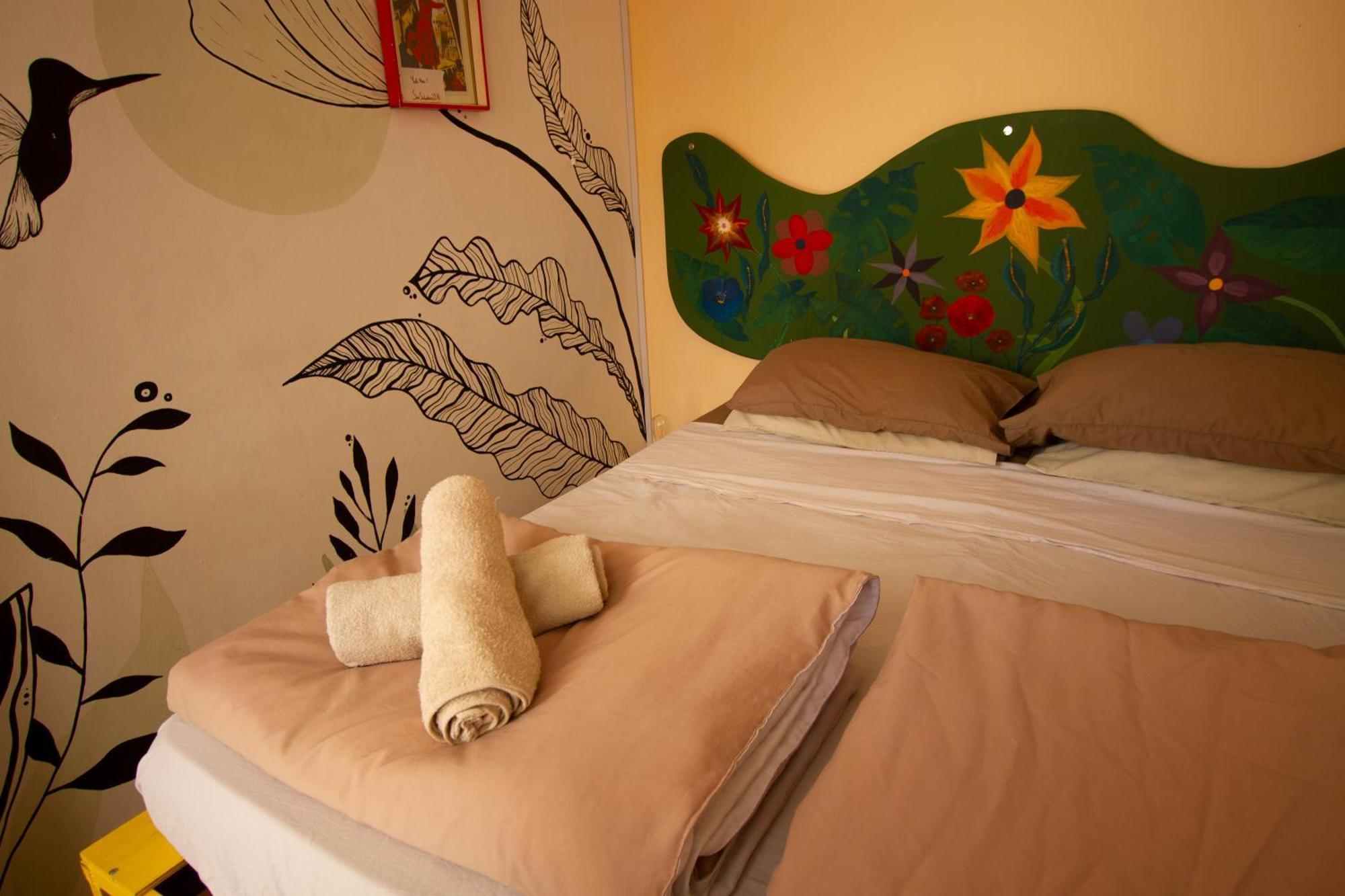 Yh Hostel Montevideo Eksteriør billede