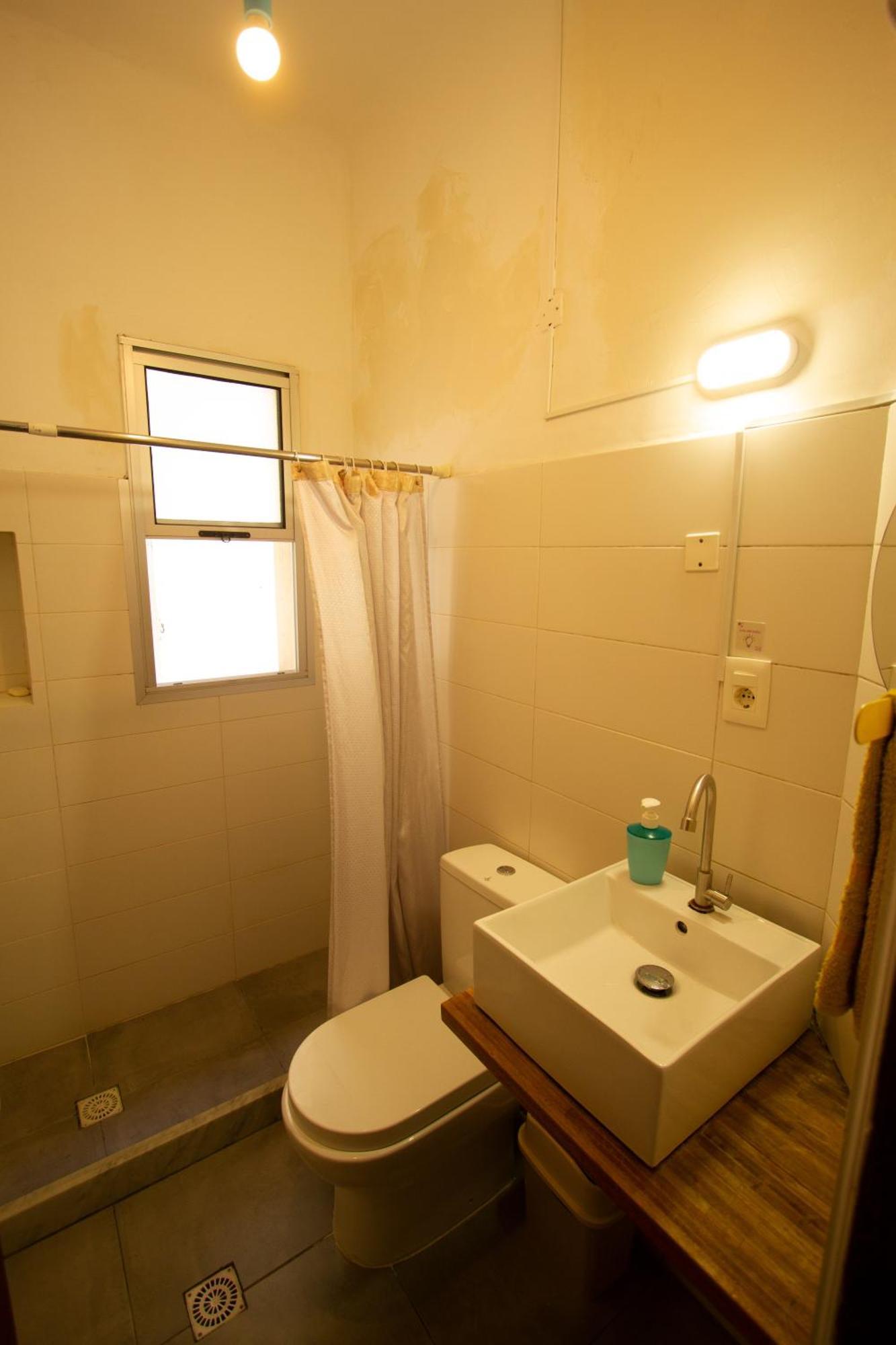 Yh Hostel Montevideo Eksteriør billede
